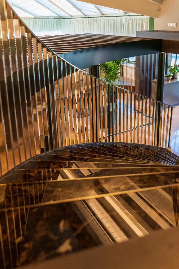 Best Western Hotel Leonardo Da Vinci Erba Ngoại thất bức ảnh