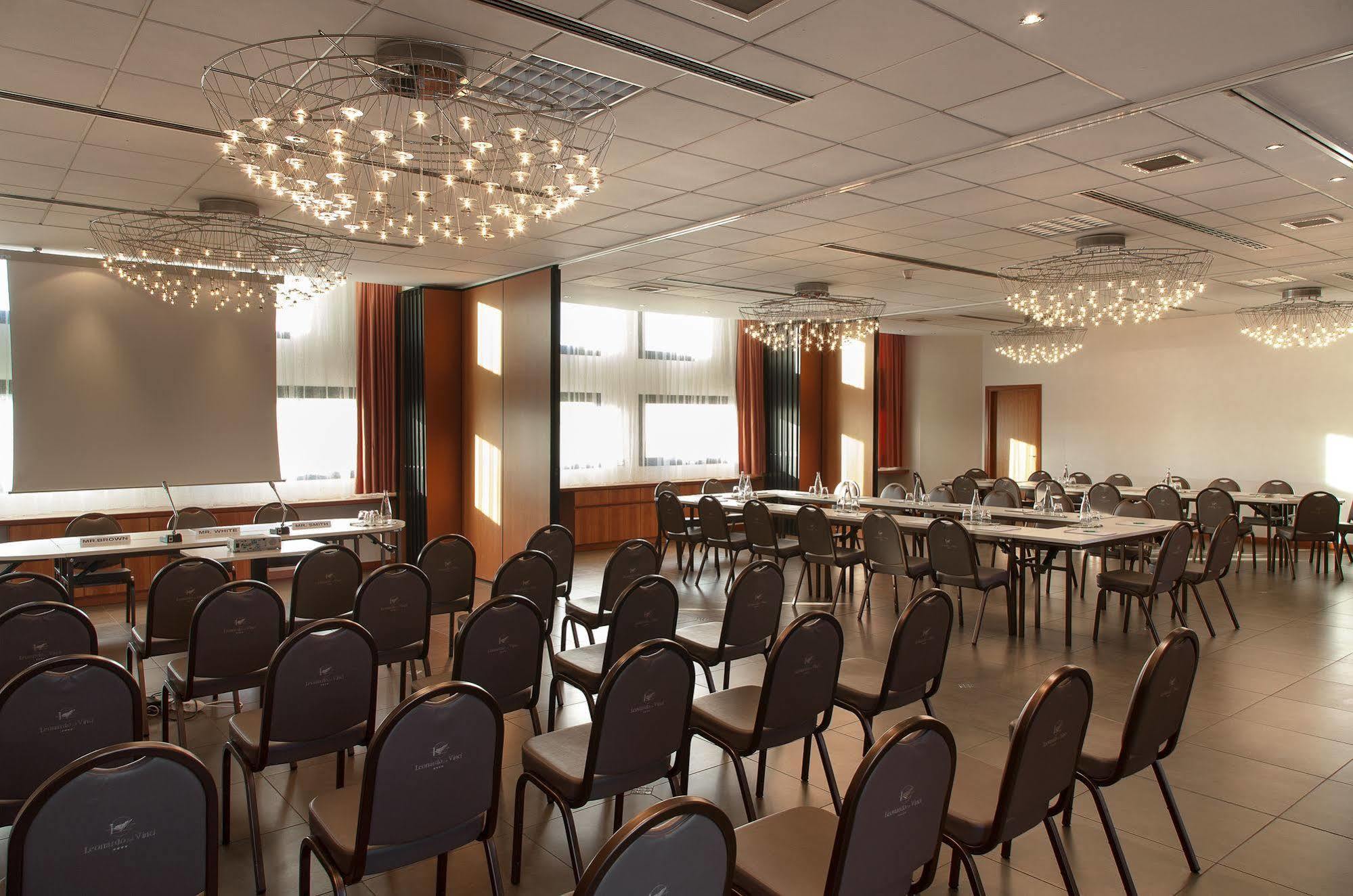 Best Western Hotel Leonardo Da Vinci Erba Ngoại thất bức ảnh